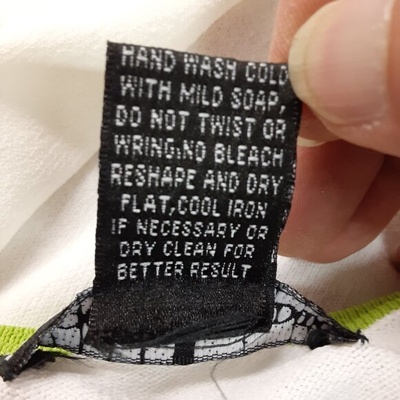 Vintage Nicole Studio Blouse Size 10 Viscose-Nylon Short Sleeve Pullover V-Neck - Picture 7 of 8